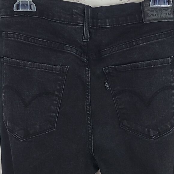 Levis 720 High Rise Supper Skinny Bleack Distressed Jeans. Stretchy. Size 31. - Picture 6 of 6